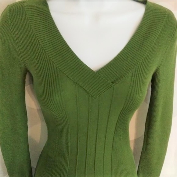 JACOB CONNEXION GREEN V NECK LONG SLEEVE XS - Picture 2 of 7